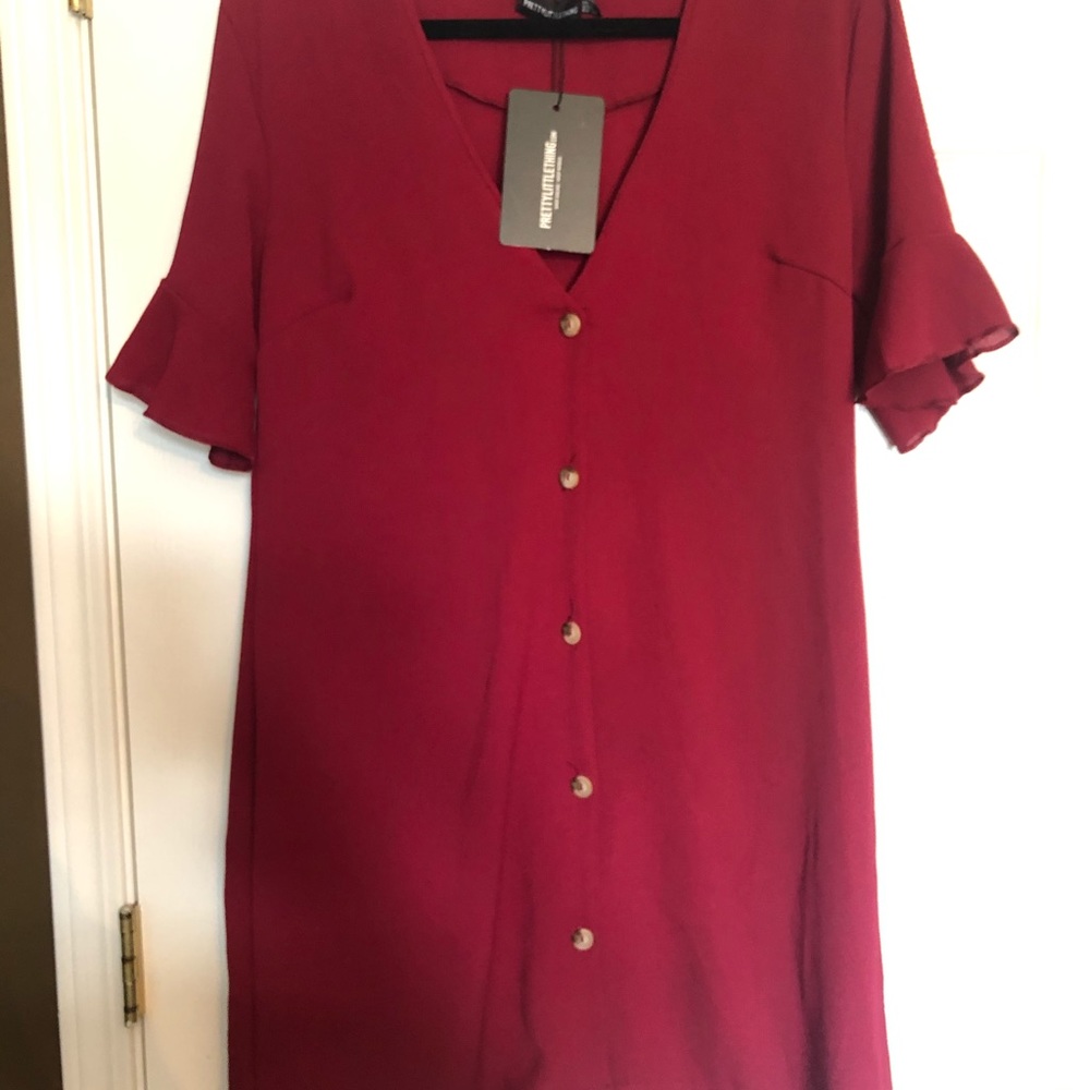 NWT pretty little thing deep maroon t shirt dress